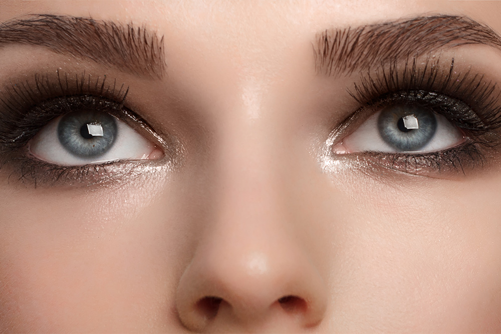 Astral Amethyst Shimmer Eyeshadow combines dark metallic amethyst, rose-platinum &amp; bright pink shimmer shades with a plum nude contouring base. This mighty quad is perfect for the ultimate statement for a night out or a subtle smoky look for the daytime.
oryzabeauty.com/product/astral…