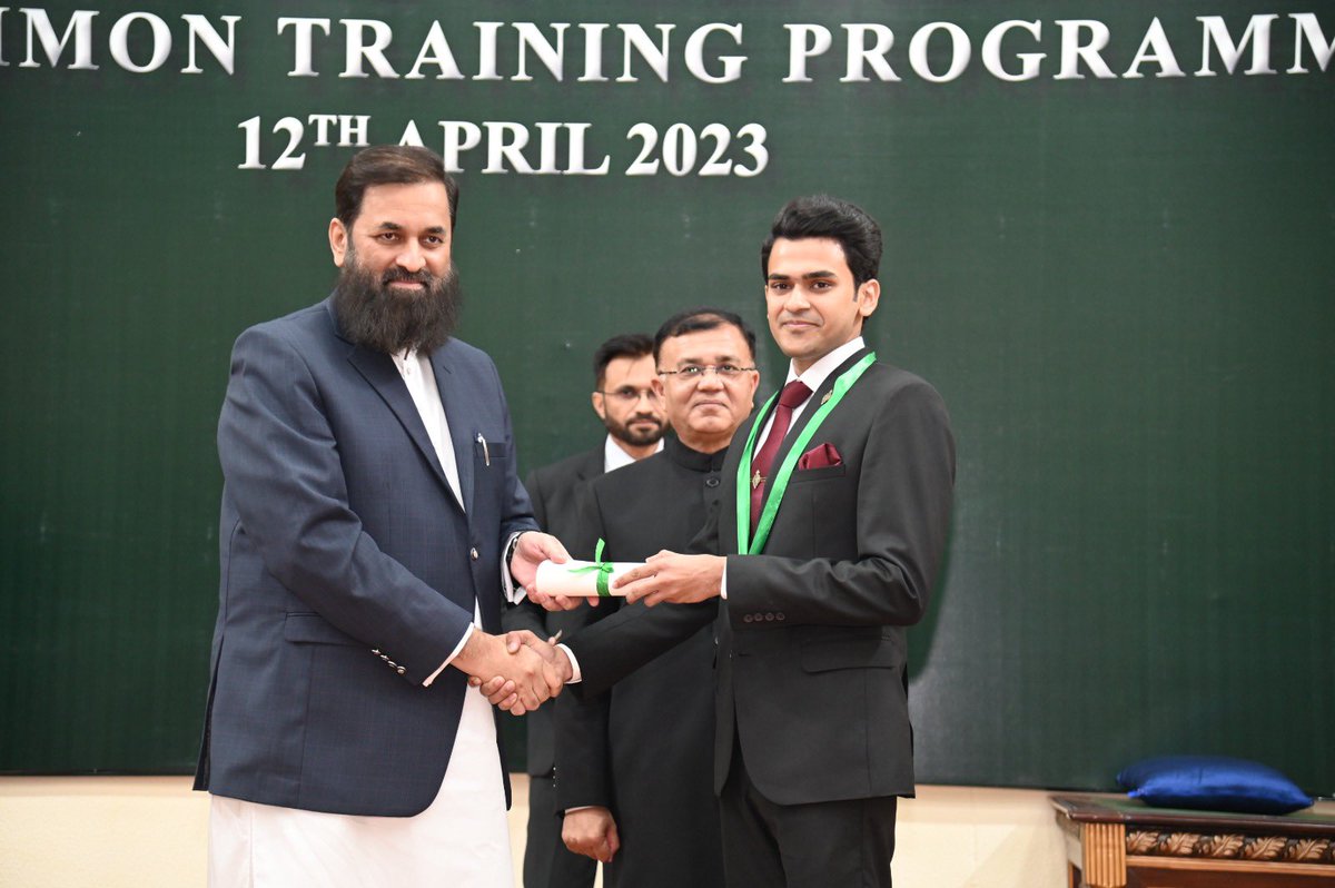SalmanYousafPAS's tweet photo. Alhamdullilah! At passing out ceremony of 50th CTP, awarded with:
1- President’s Gold Medal for the Best All-Round Performance.
2- Director General’s Shield for the Best Performance in Academics. https://t.co/QteX2t1wuW