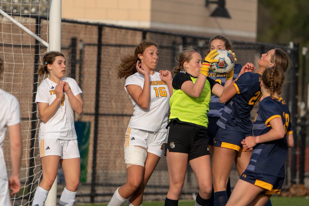 Grand Haven Athletics tweet media