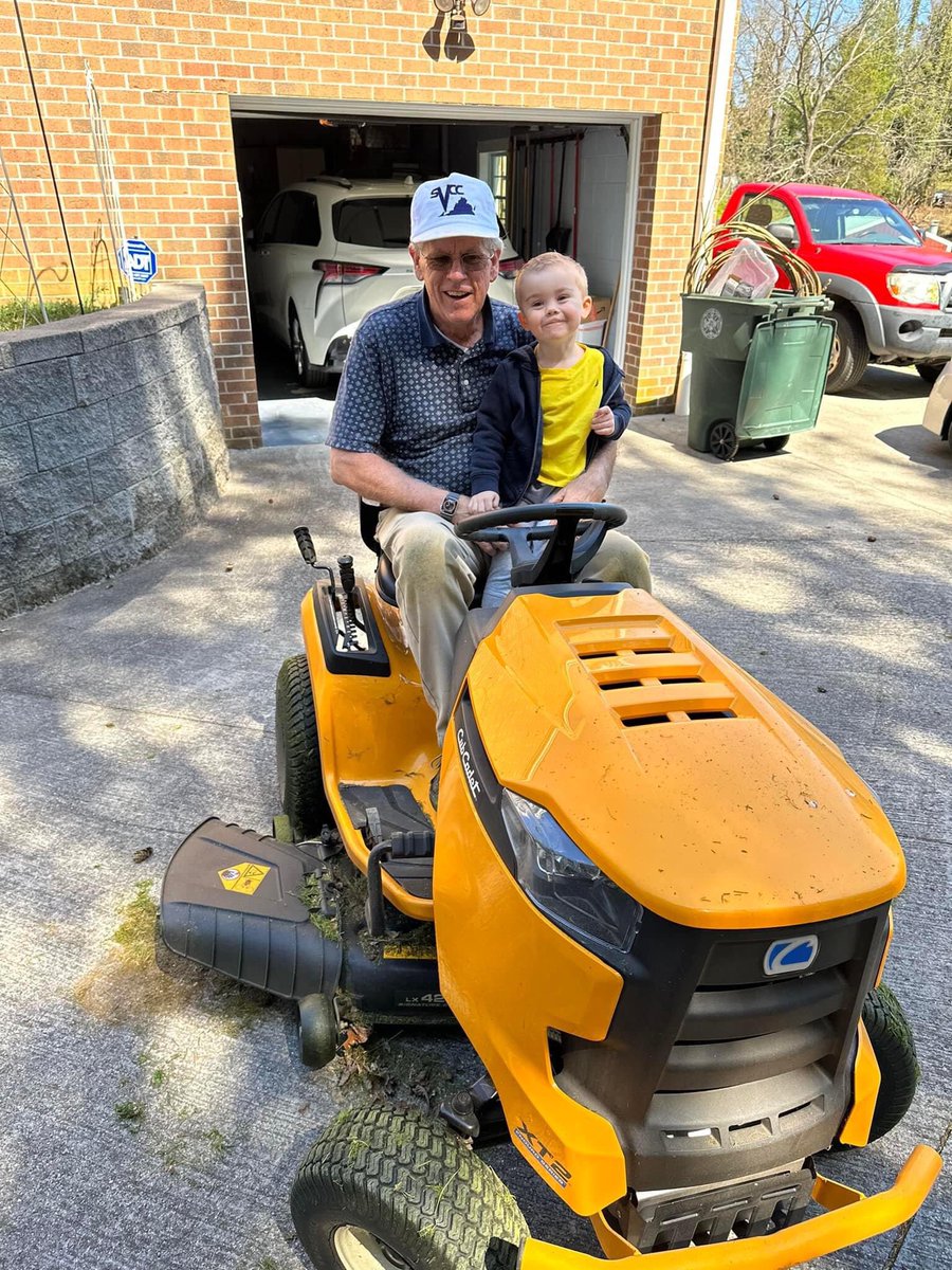 Ben Thompson tweet media