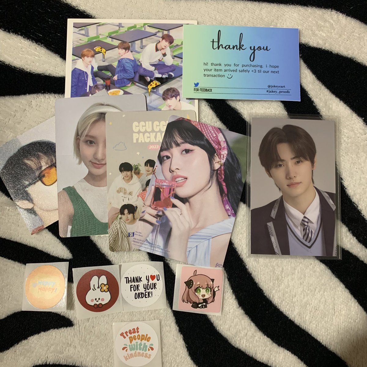 ja9502z's tweet photo. — happy mail ! 💌 #9502mails 

🛒   from  : @jakeycart 
 
hello! hoon binder note pc came home safe. thank you so much for the freebies and for packing it safely 🫶🏻 
#jakey_proofs https://t.co/KTAPMrbWwE