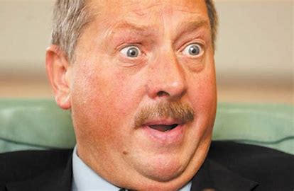 DalbidEU's tweet photo. @SarahLudford The current crop of Unionists like #ArleneFoster #SammyWilson #JimShannon and #JeffreyDonaldson are not fit to lace the boots of the likes of those with courage like #DavidTrimble https://t.co/2etJzvJ3Is
