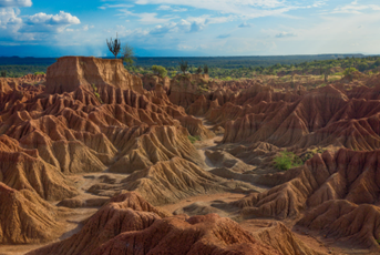 diegoriosb's tweet photo. Colombia tiene casi todos los climas del Mundo, esto se debe a varios factores, uno clave, son los Pisos Términos

Hilo🧵 Climas en Colombia

1⃣ En Colombia encontrará desde desiertos hasta cumbres nevadas.

Desierto de la TATACOA - HUILA https://t.co/wFrIhrT0y5