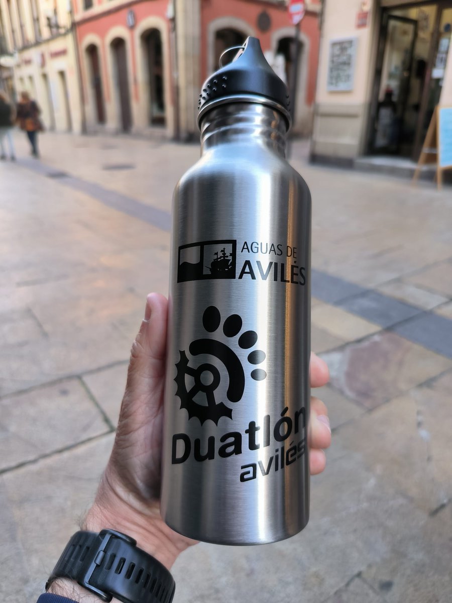 💧🏃 Colaboramos con <a href="/TRIATLONSP/">FETRI</a> en el Campeonato de #España de #Duatlón para hacer una prueba más sostenible y reducir el consumo de plástico, instalando fuentes de agua y repartiendo bidones de aluminio entre los deportistas. 🥤

➡️aguasdeaviles.es/-/aguas-de-avi…
