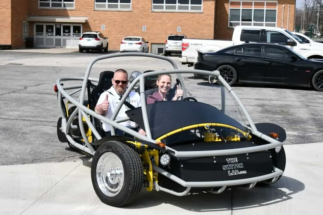 liftcentralil's tweet photo. WAND News recently interviewed LIFT students and facilitators from the EV pathway about the recent completion of the construction of the electric vehicle donated by Pilson Auto Centers.
#LIFTCentralIllinois #ExploreLeadLIFT  #EV #TheSwitchLab #ElectricVehicle #GreenEnergy https://t.co/eoAMZC49uO