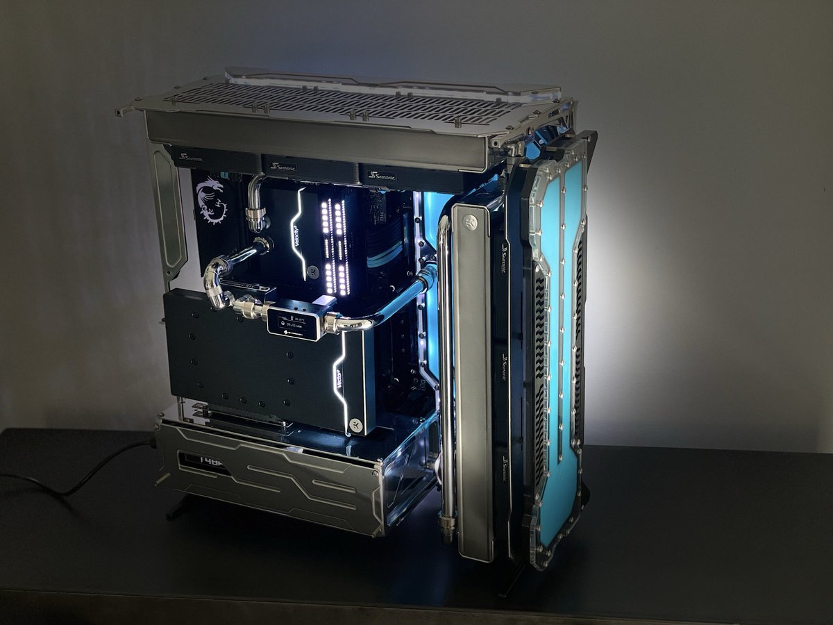 SingularityC's tweet photo. Chrome Spectre Integra-M Build By Acid Constructions
Checkout his Instagram for more photos and info @acid_constructions
📸Tag us @singularitycomputers for your chance to be featured.
#singularitycomputers #spectreintegramdualloopsidepanel #customsidepanel #watercooling https://t.co/muYnTe0Ebt