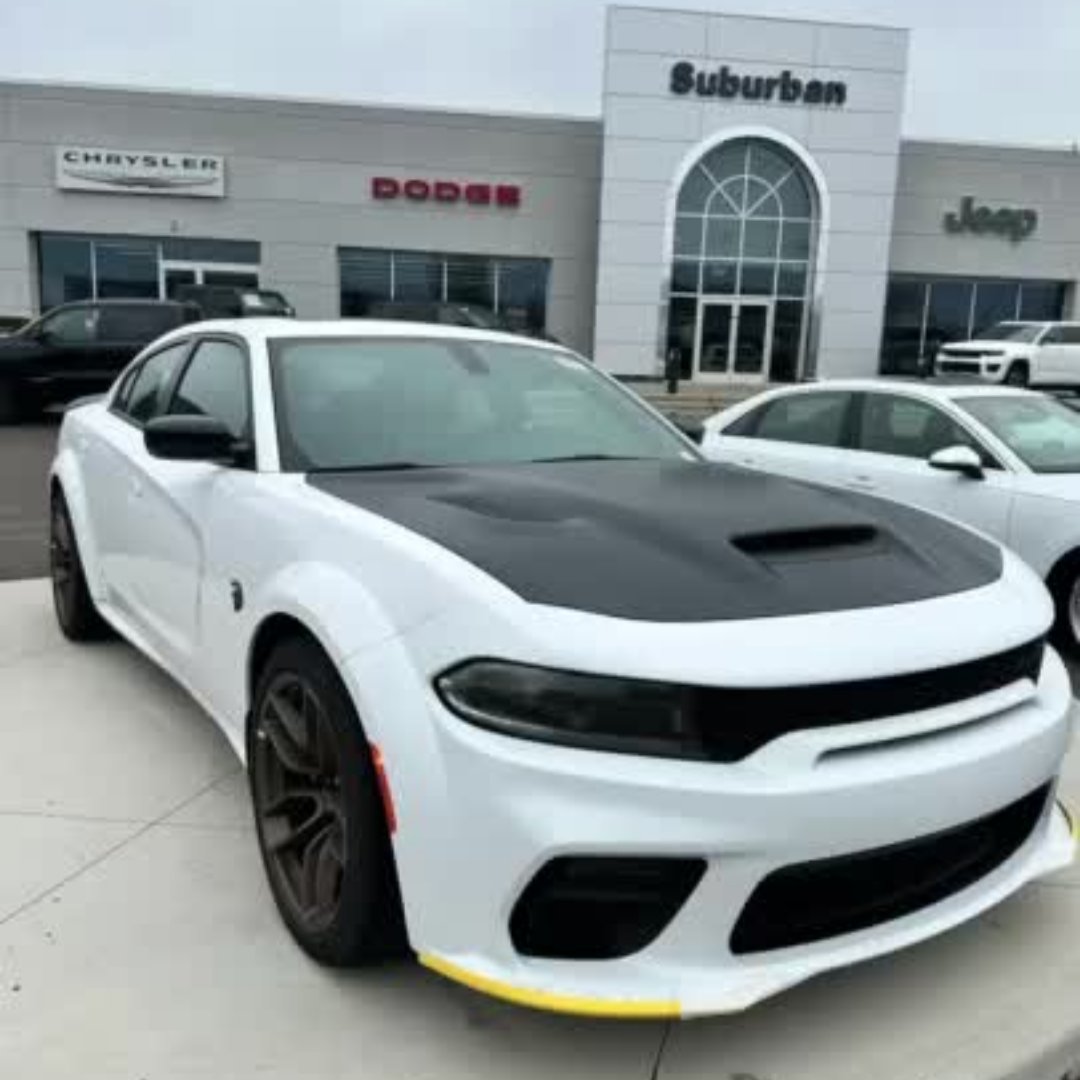 Our 2023 Dodge Charger SRT Hellcat with 6 Premium Alpine Speakers is sure to make everyone turn their heads when you pass by. 

Shop our inventory here: bit.ly/3lVKp8H

#dodgecharger #toughcars #premiumspeakers #turningheads