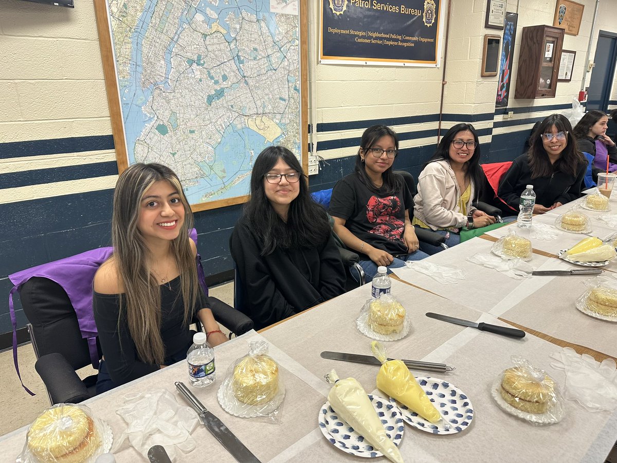 NYPD 115th Precinct on Twitter "Yesterday, our explorers attended a cake decorating class