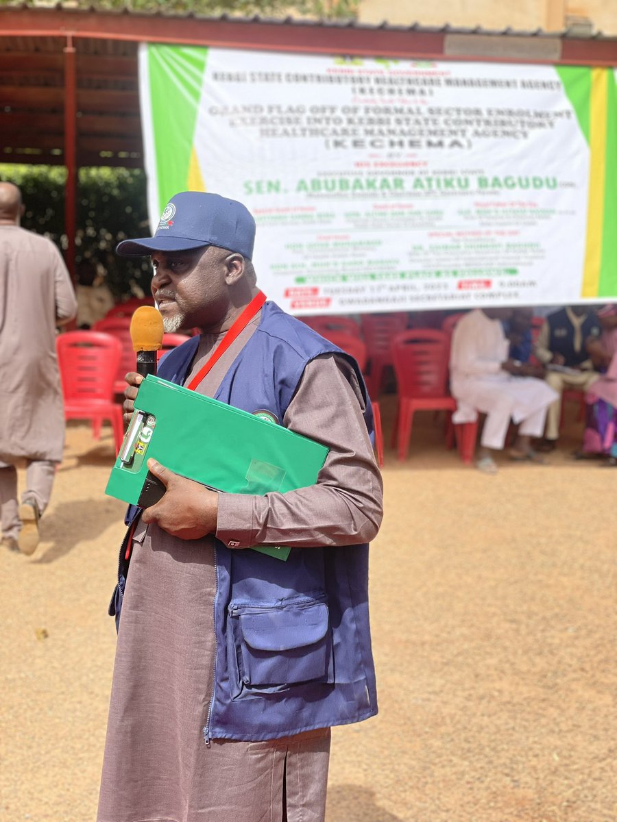 Kechema_'s tweet photo. Yesterday at the flag off ceremony of the formal sector enrollment in to the KECHES. The executive governor of Kebbi State H. E Sen. @AABagudu who was ably represented by the state SSG call on Civil Servants to support the agency for the smooth implementation of its program. https://t.co/CIpGWeR7qh