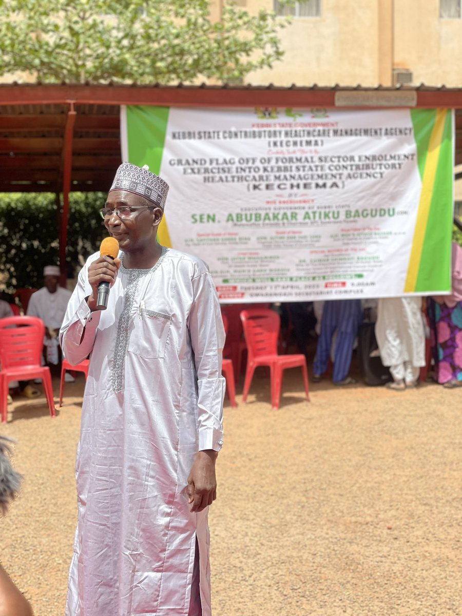 Kechema_'s tweet photo. Yesterday at the flag off ceremony of the formal sector enrollment in to the KECHES. The executive governor of Kebbi State H. E Sen. @AABagudu who was ably represented by the state SSG call on Civil Servants to support the agency for the smooth implementation of its program. https://t.co/CIpGWeR7qh