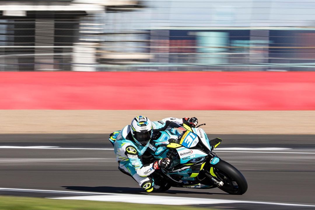 Congrats to <a href="/samcoxracing/">Sam Cox Racing</a> who got his 2023 season in the National Superstock off to a great start.

cigmaracing.com/bike-team/grea…

#CigmaRacing #RaceReport #NationalSuperstock #Silverstone #MotorbikeRacing #Motorsport