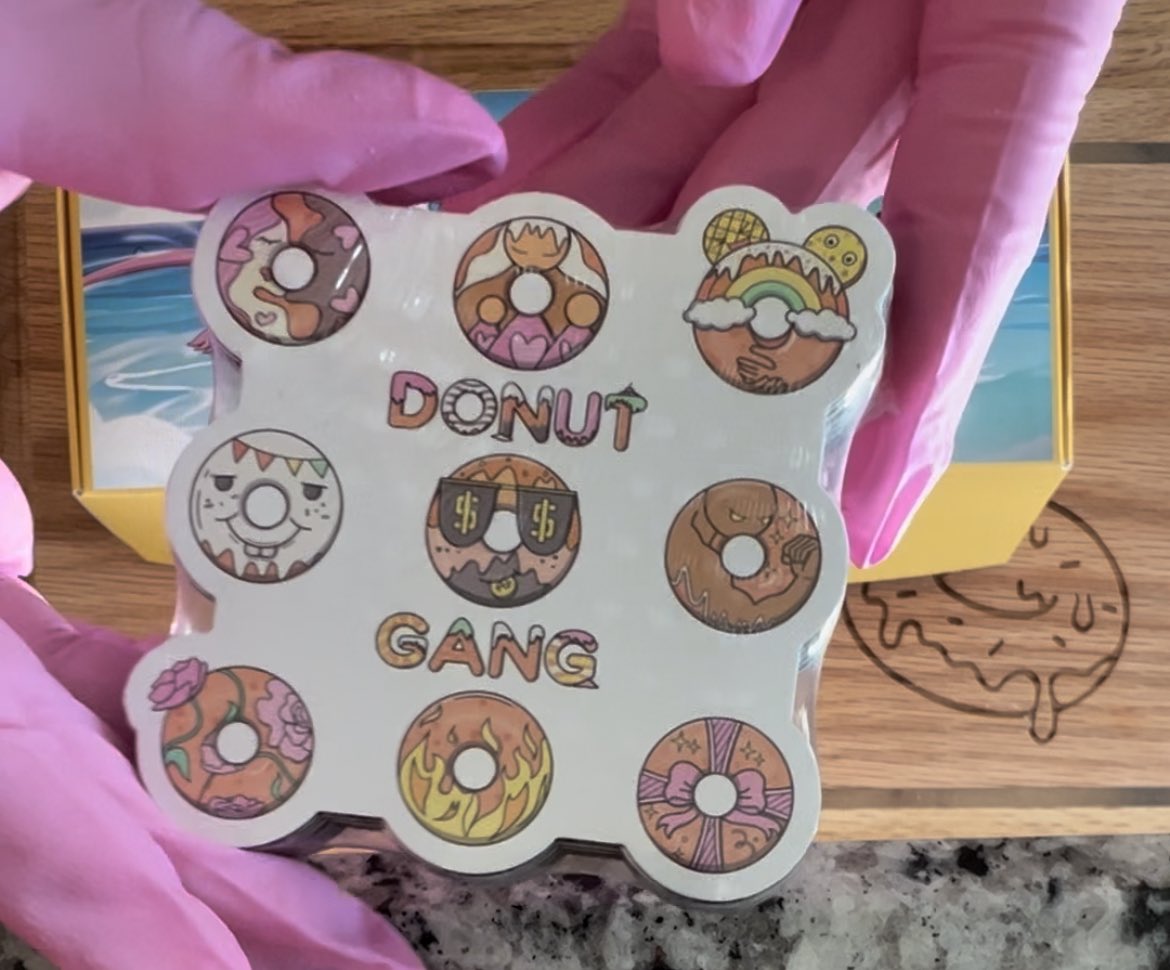 Ashlei.eth (@princessashleiv) on Twitter photo QM YALL!
For a limited time, orders will come with this #DonutGang magnet, designed by <a href="/Kentasi2/">Kentasi Studio</a>!
Head on over to quirkncodonuts.com and use your tokengated discount TODAY!
*while supplies last QM YALL!
For a limited time, orders will come with this #DonutGang magnet, designed by <a href="/Kentasi2/">Kentasi Studio</a>!
Head on over to quirkncodonuts.com and use your tokengated discount TODAY!
*while supplies last