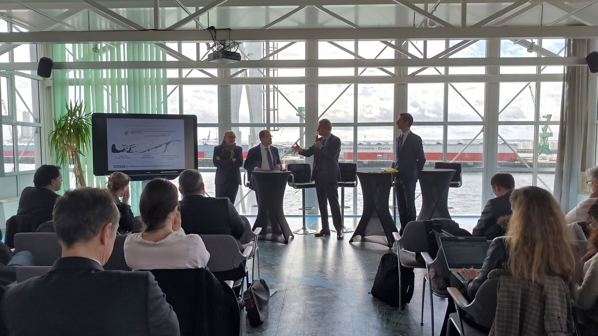 aurh_officiel's tweet photo. Restitution des études urbaines menées au #Havre dans le cadre du volet 1.4 du #CPIER @vdseine
Un partenariat original @aurh_officiel / @cciseinestuaire / @EPFNormandie s'est constitué en 2019 pour repenser la #ville sur la ville et ainsi maîtriser le développement urbain. https://t.co/NmyjcEAyaY
