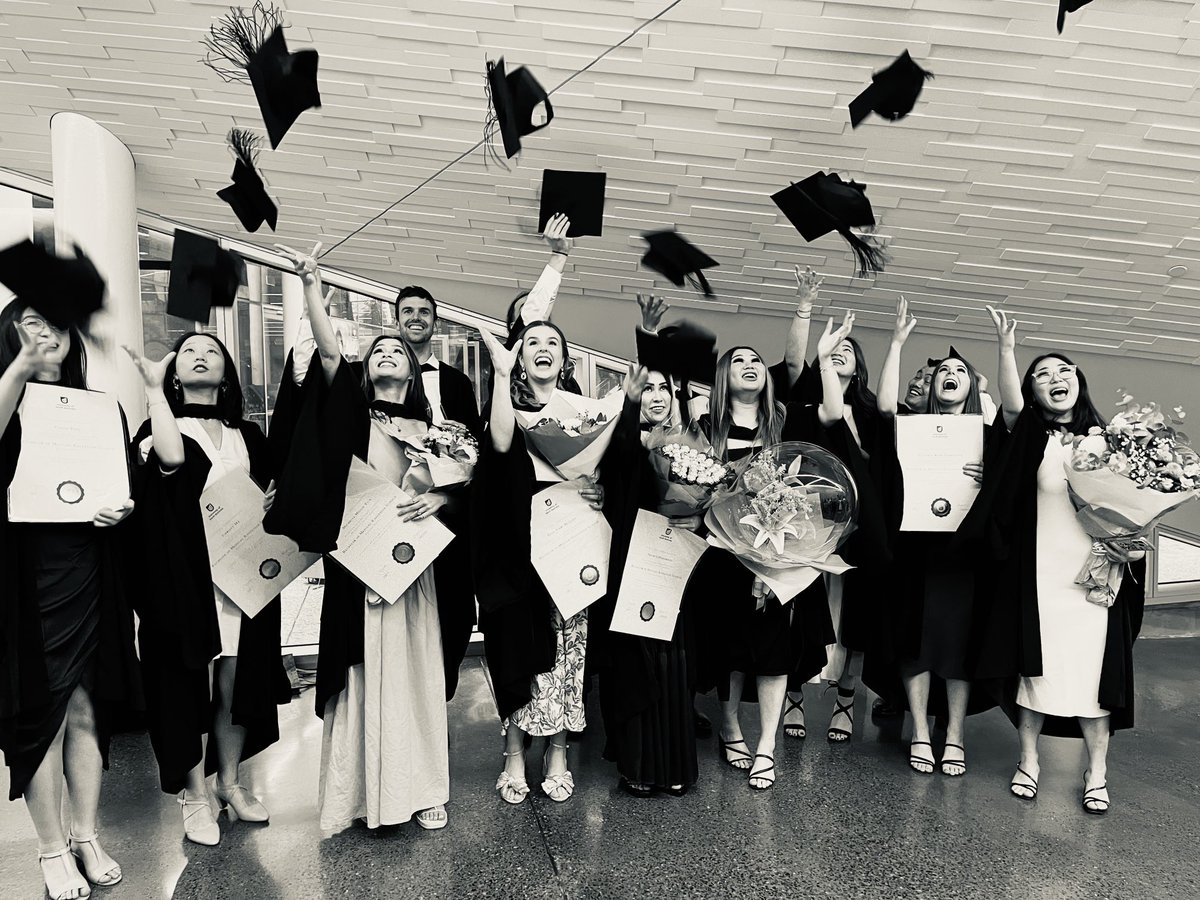 Graduation day for our new RTs - very proud #classof22 #radiationtherapy ⁦@UniversitySA⁩