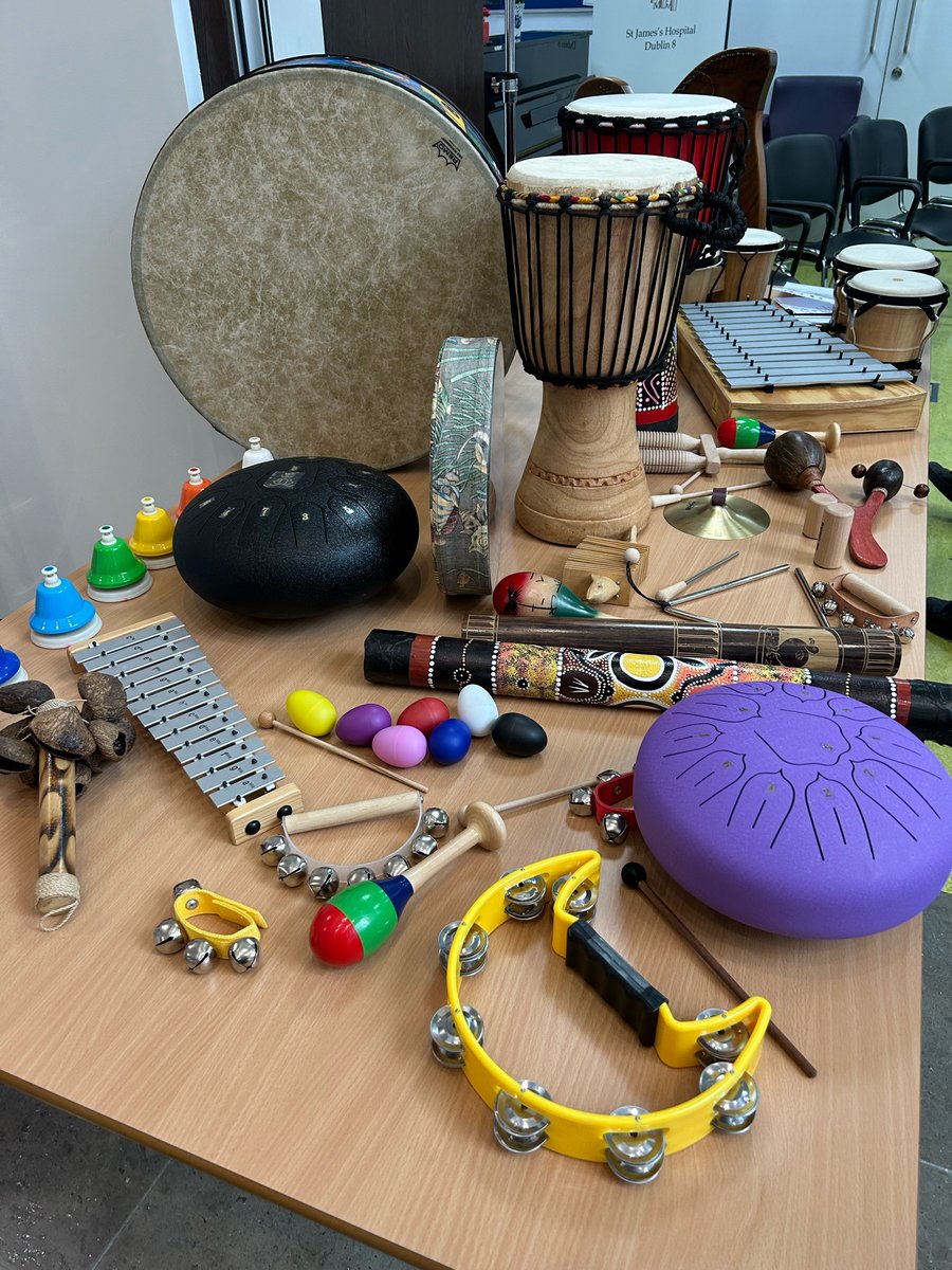 In celebration of #WorldMusicTherapyWeek, Music Therapists, @RoisinTherapy and @MarinaCassidy1
hosted a Music Therapy showcase, demonstrating Music Therapy techniques and research. As well as hosting a discussion and Q&A session regarding Music Therapy  🎶🎶

#CreativeLifeMISA
