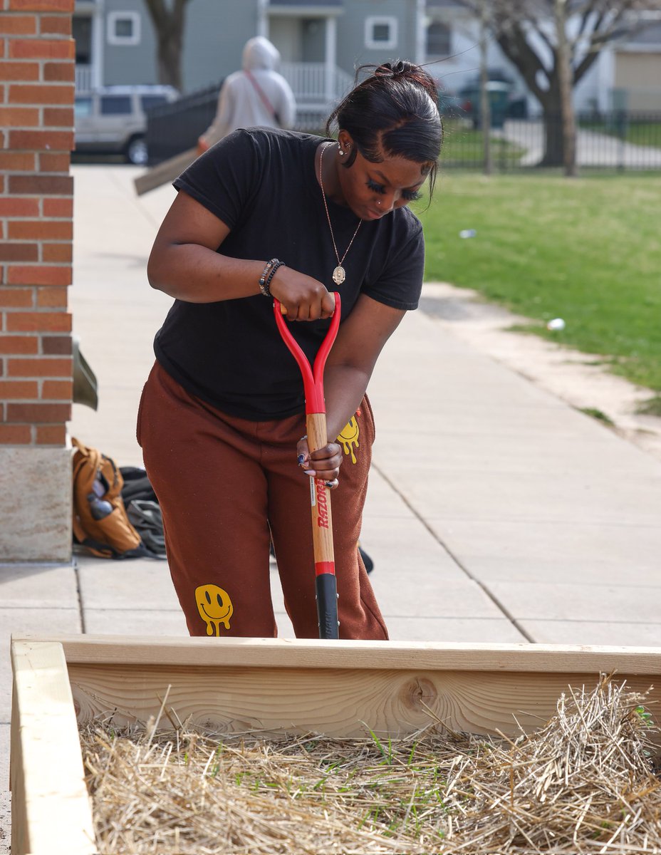 Sheldon Cox tweet media