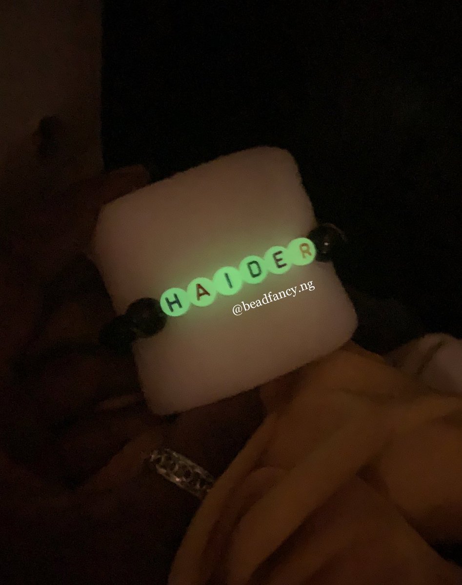 beadfancyng's tweet photo. Four random pictures of accessory design to expect from the brand!💚 

Ps: All photos originally belongs to @beadfancyng as shot by @the_nana_bakar 💚

#fancytrybe #glowinthedarkjewelry #gemstonewaistbead #abujawaistbead #beadsinabuja #gothring #BellaOkagbue https://t.co/tjVojy4hiB