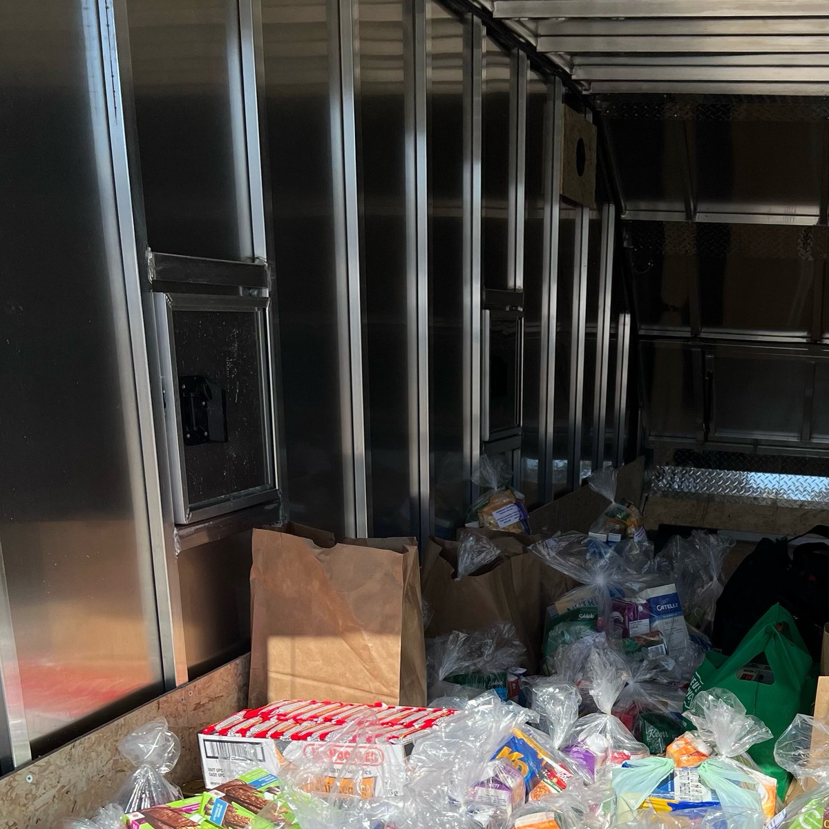 OPP_NWR's tweet photo. Over the long weekend, #AtikokanOPP hosted a #Easter Food Drive  in partnership with the Atikokan Foodland and local food bank.

With the help and support of members of the community, the #AtikokanOPP raised $298 in cash donations and collected over 60 bags of food. ^ae https://t.co/8vKtbDwcmy
