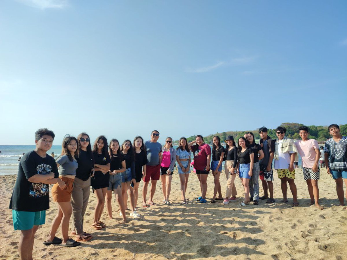 agdipa_jasmin's tweet photo. Holiday means dagat day! 🩷
With kadiwa at binhi ladies and gents! ♥️
Hoping for more memories like this! 🎉
#kadiwa #binhi #friends https://t.co/7kDoF1aaqQ