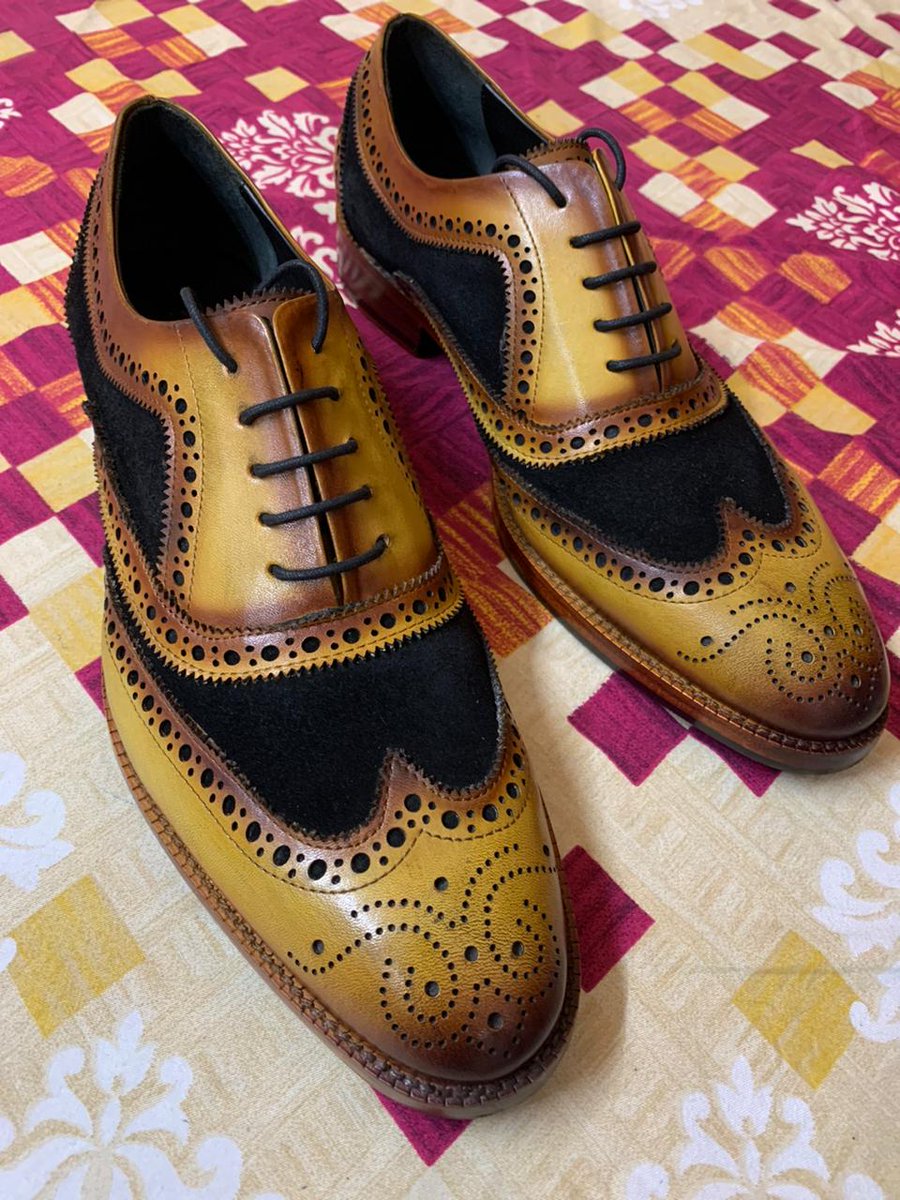 lethatoshoes's tweet photo. A custom made product that doesn't fit your style? No problem! We make bespoke styles dress shoes for every one.
.
.

#lethato #lethatoshoes  #bespoke #MTO #premiumgrade #premiumcollection #mensfashion #menswear #shoesformen #highqualityshoes #leathershoes #classymen #formalshoes https://t.co/tejS7Sg7xr