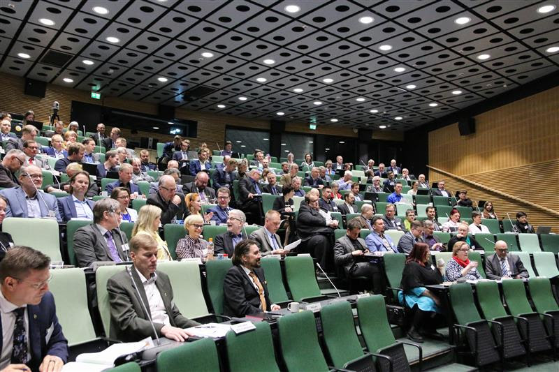 MTKry's tweet photo. Valtuuskunnan kevätkokouksen yleiskeskustelu oli vilkasta. Erityisesti puhuttivat uuden ohjelmakauden tuet, heikko kannattavuus ja maankäyttö.
#mtkvaltuuskunta #mtkry https://t.co/JDgI35p3bj