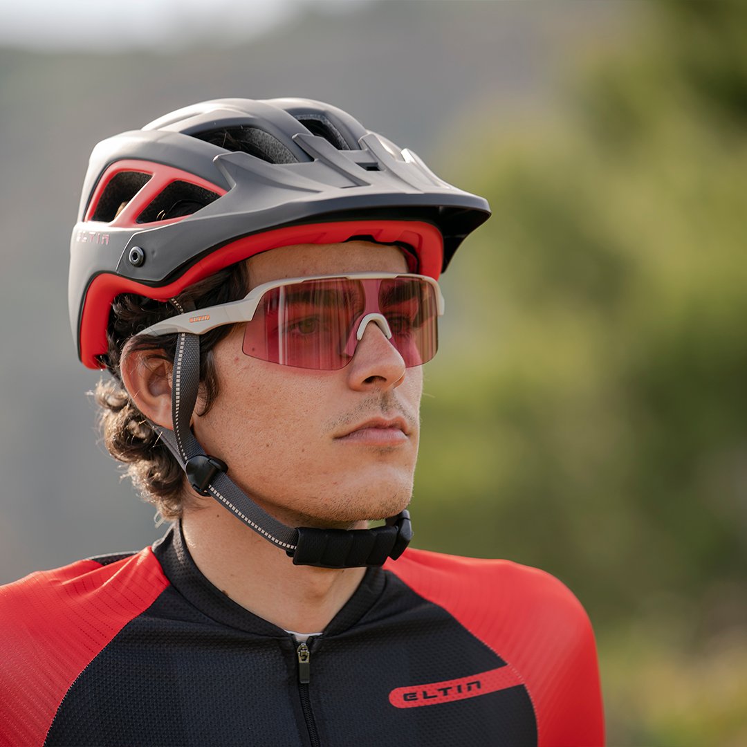 ¡Keep on cycling stylish!😎

Protect 3🪖 + Forest🕶️