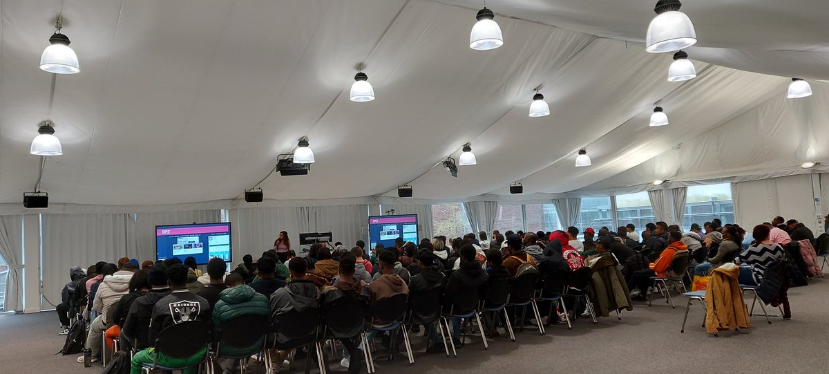 Getting ready to present and welcome another new cohort of international students <a href="/PlymUni/">University of Plymouth</a> #studentlearning #ELC #LAD #AcademicDevelopment 😀