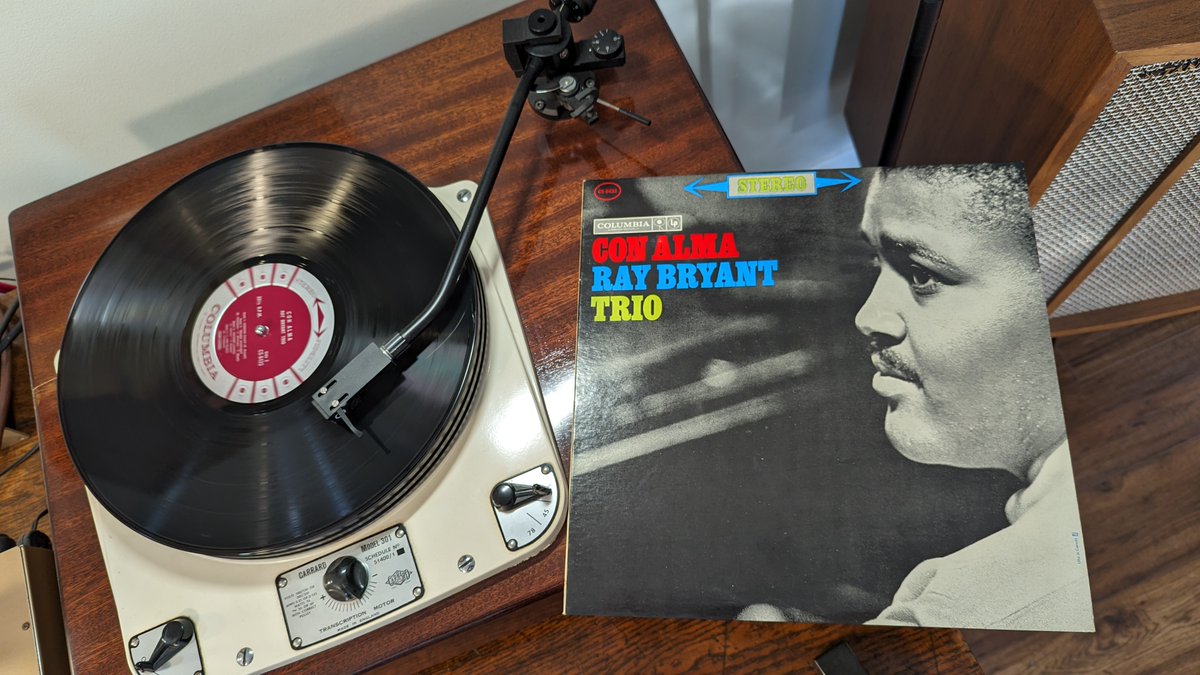 Ray Bryant Trio - Con Alma 1961 Columbia records
#vinyl #nowspinning
🎹😎🎵