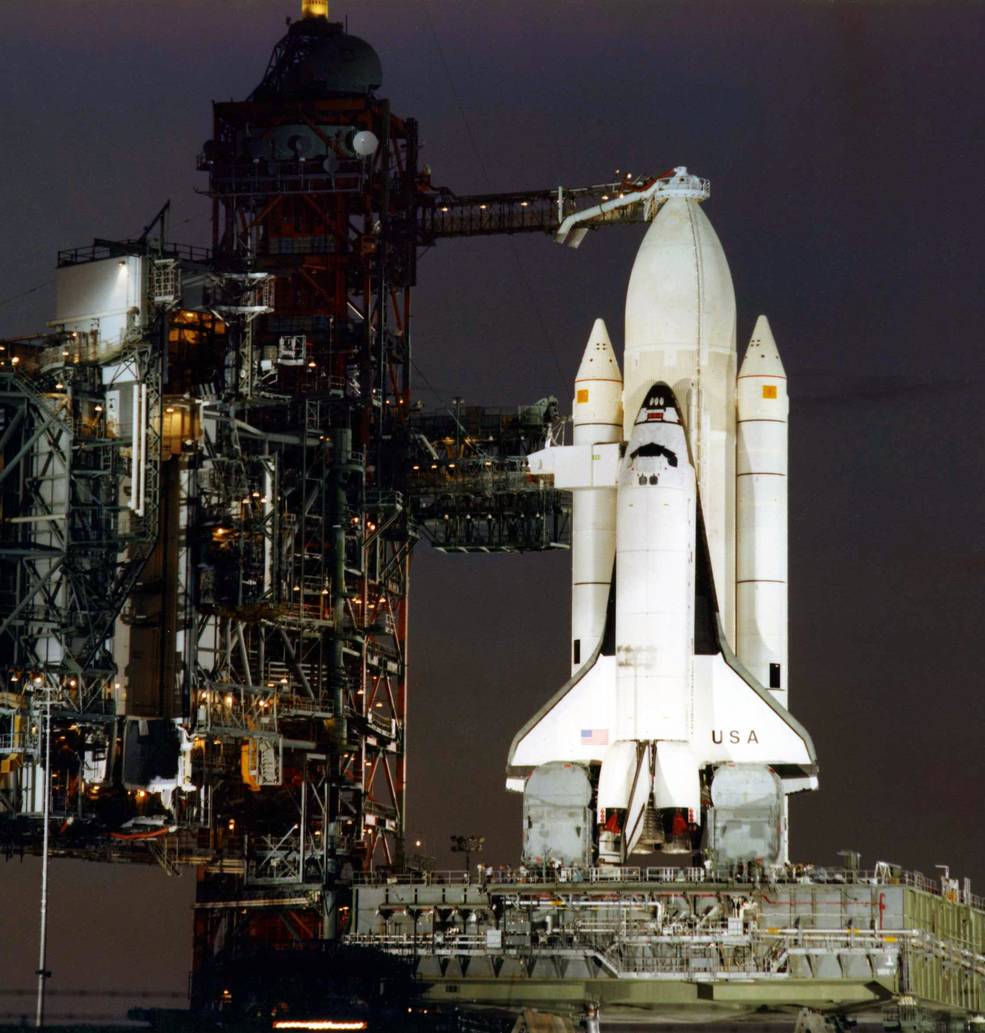 CommanderMLA's tweet photo. Today in 81' Columbia became the 1st winged shuttle to orbit Earth and return to an airport landing. I was lucky enough to hitch a ride on it in 95' https://t.co/iIibrphTiG
