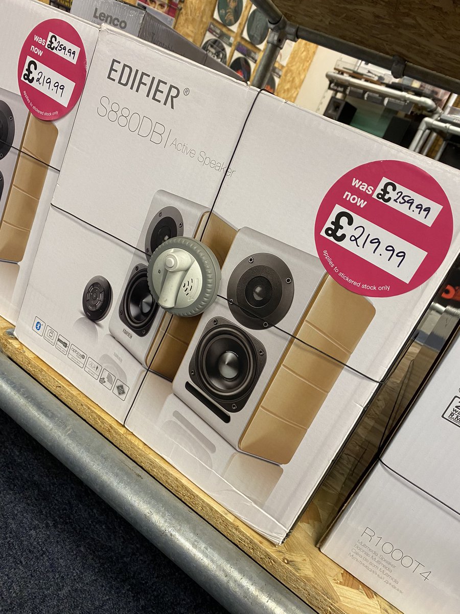 hmv_crawley's tweet photo. ๐จ Technology deals! ๐จ
Check out all these amazing deals we have on tech! Pop into the shop and grab yourself a bargain today! ๐๐ถ๐
#hmv #thehmvshop #crawley #tech #technology #technologydeals https://t.co/J7Vtd8KONT