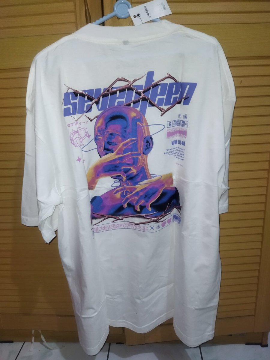 ahsanataS_100's tweet photo. Keren banget tshirt nyaaa😍 sekali lg makasih banyak @syndic48tes 🙏 https://t.co/dISF34DuwS