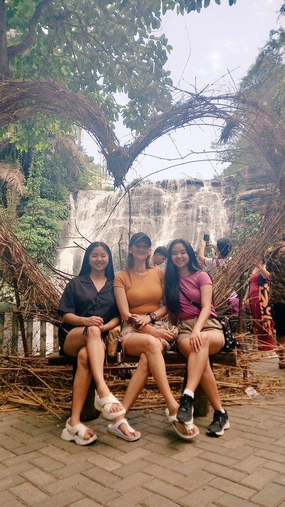 aidujsarapse's tweet photo. ❤️💞 https://t.co/3n026LpCJd