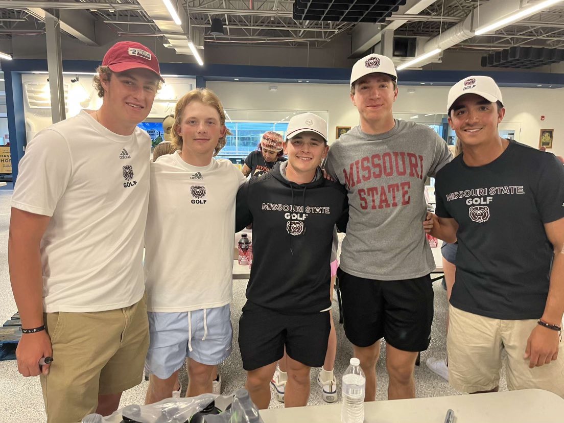 MoStateMGolf's tweet photo. The guys helped do some packaging last night at @ConvoyofHope Great job by @CarterAnthonyL1 and @lavalyeet for organizing!

#MSU🐻⛳️ https://t.co/IM8giPYgjg
