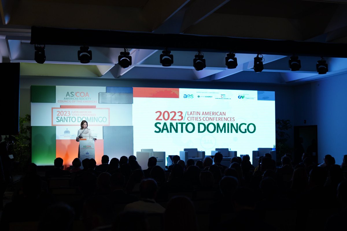 SanzLovaton's tweet photo. A las 10:40 a. m. estaré conversando junto a Andrew Martin y José Fernández sobre “Diversificando industrias, creando oportunidades para el desarrollo, e impulsando un clima para la innovación”.
¡No se lo pierdan!
#DRcoa
@ASCOA https://t.co/IAwTO6Od4e