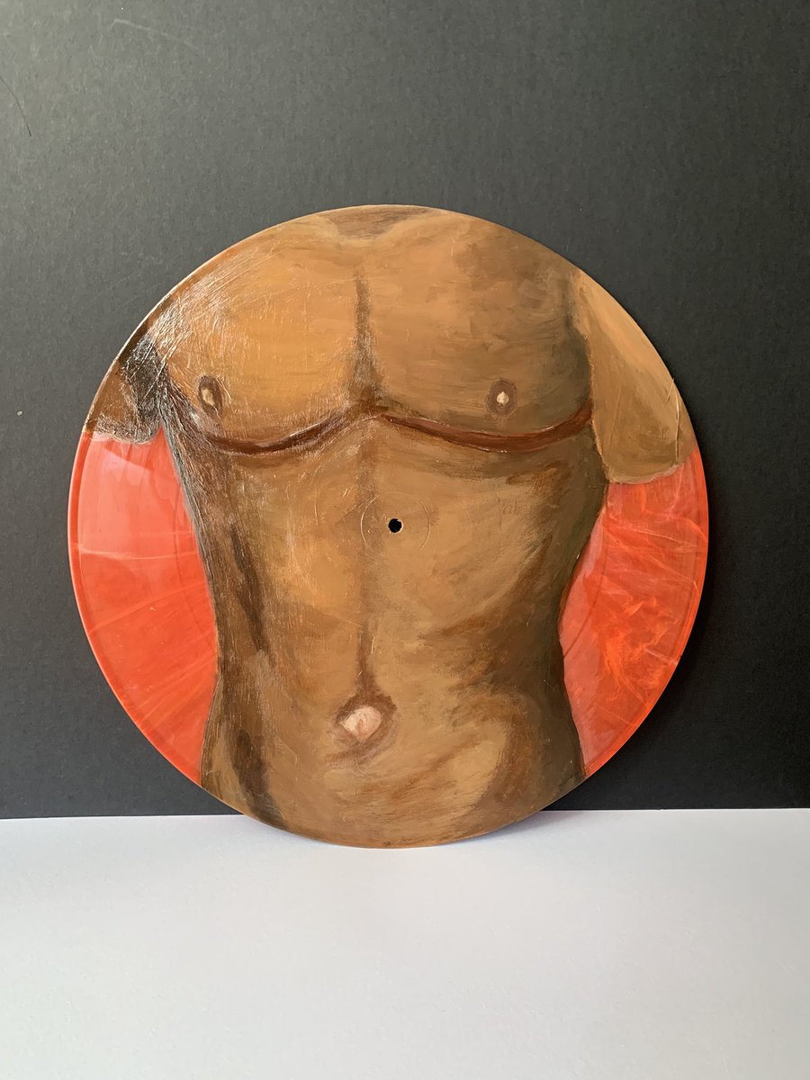 xlemonprince's tweet photo. “tuning in: red”
2023
acrylic on 12” vinyl

model: anonymous, uses he/him https://t.co/aw6m21WNM5