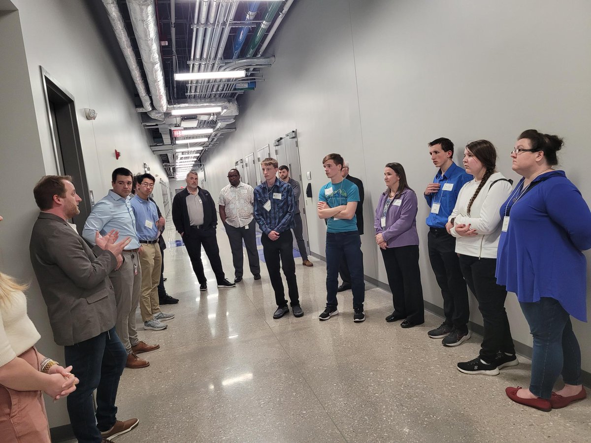 IowaCommNetwork's tweet image. A BIG thank you 👏 to @Lightedge for an extensive tour of their datacenter to wrap up the school year for our #IowaSYBAC students. Everyone enjoyed the security focus and datacenter components. #UniteIowaTech