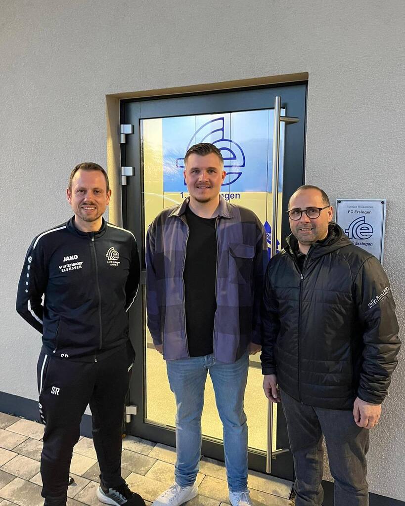 👉🏽TIMO BRENNER AB JULI NEUER TRAINER AUF DEM KIRCHBERG👈🏽

🔥TRAINERVORSTELLUNG🔥

Nach dreizehnjähriger erfolgreicher Trainerarbeit, die mit dem Double 2020 (Meisterschaft in der Kreisliga und Gewinn des Kreispokals) und dem Relegationsspiel um den Auf… instagr.am/p/Cq79uWbMSWT/