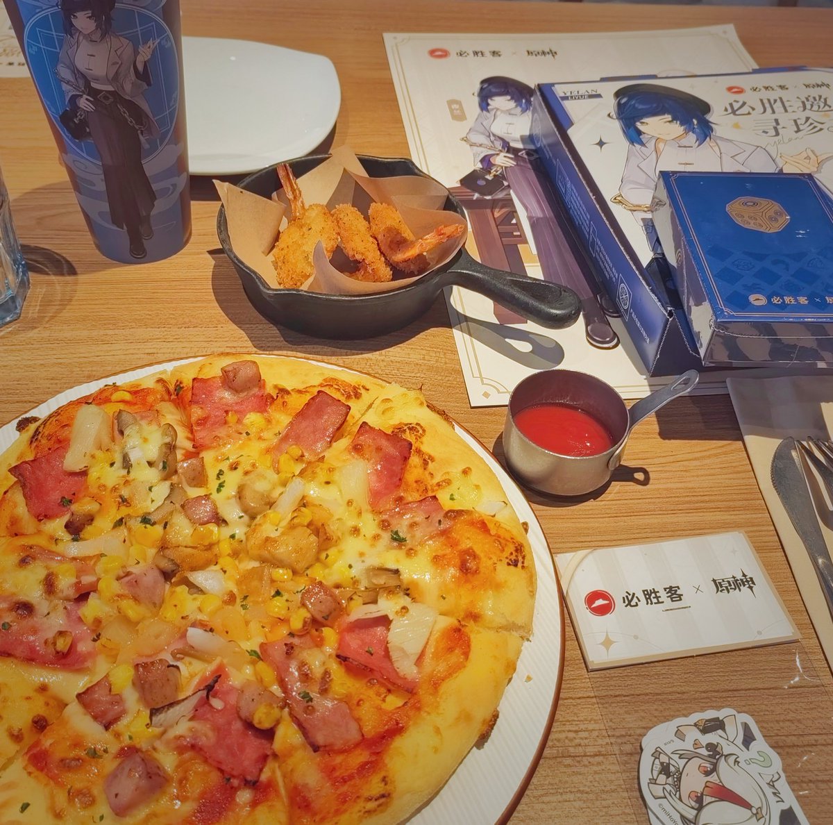 Gegka_'s tweet photo. YeLan！！(σ≧∀≦)σ
#GenshinImpact 
#pizzahut https://t.co/aUBgfma1DA