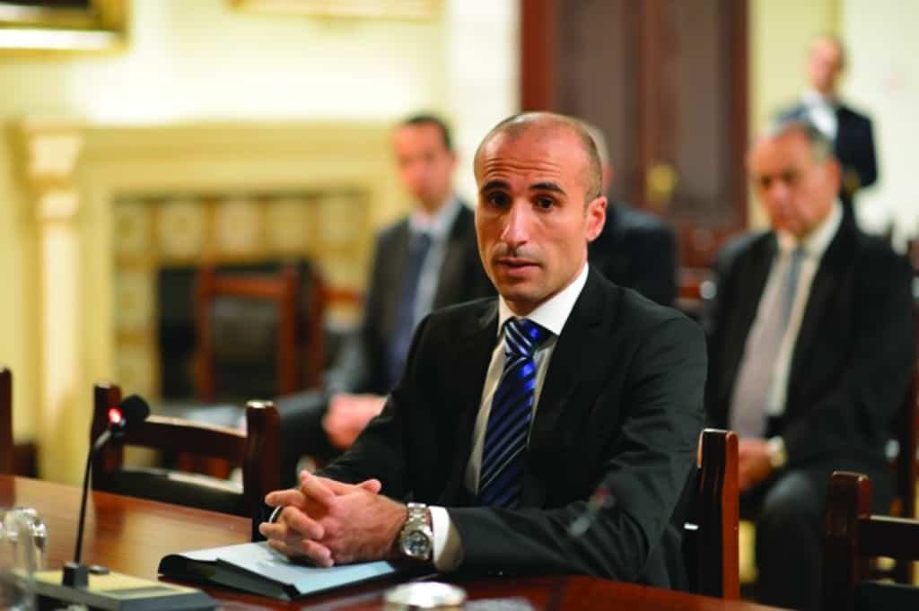 DavidCasaMEP's tweet photo. 4 students arrested &amp; strip searched for revealing a flaw in an app that compromised user data.

Meanwhile, criminals who embezzled millions still roam free.

Typically strong with the weak, while the real criminals continue pigging out on the Maltese taxpayer with impunity. https://t.co/dGozqeOsAj
