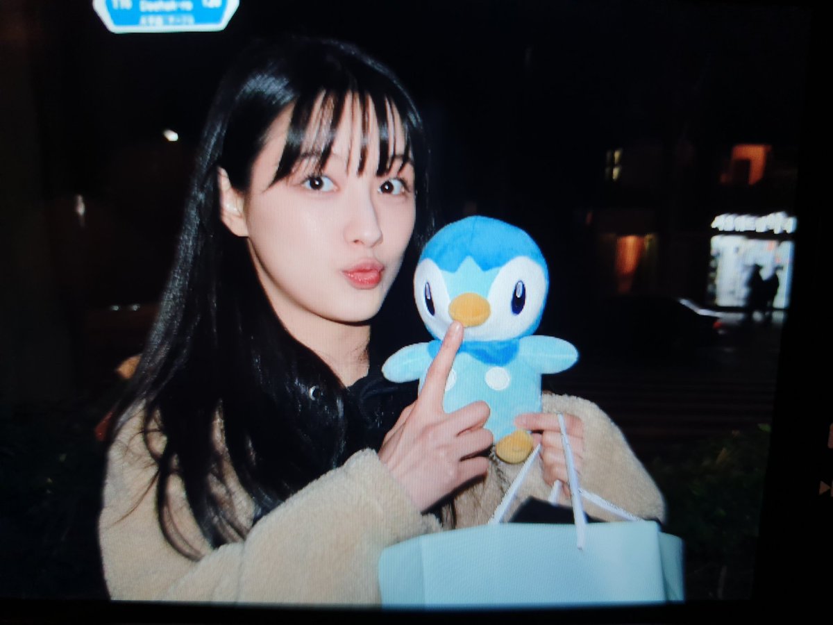 CLCheart_'s tweet photo. 230412 #오승희 연극 임대아파트 preview
#씨엘씨 #CLC #Seunghee @offseunghee https://t.co/EnpzemL8sd