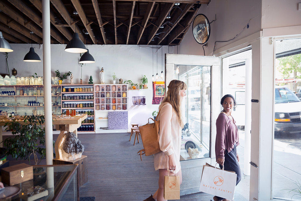 Pest control does not have to involve harsh chemicals and harmful pesticides. There are many eco-friendly pest control methods that can effectively eliminate pests while also being safe for the environment and your family.  buff.ly/3mk1c5A