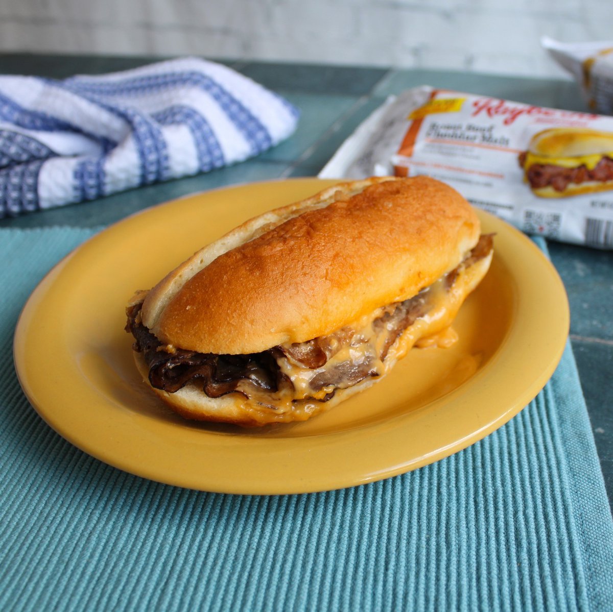 RaybernsTweets's tweet photo. Did someone say National #FoodMonth?! Must mean unlimited #sandwiches, right? 😏
Find us here! 👉 https://t.co/ZZUoQKBJ8B https://t.co/H08upZNRwS