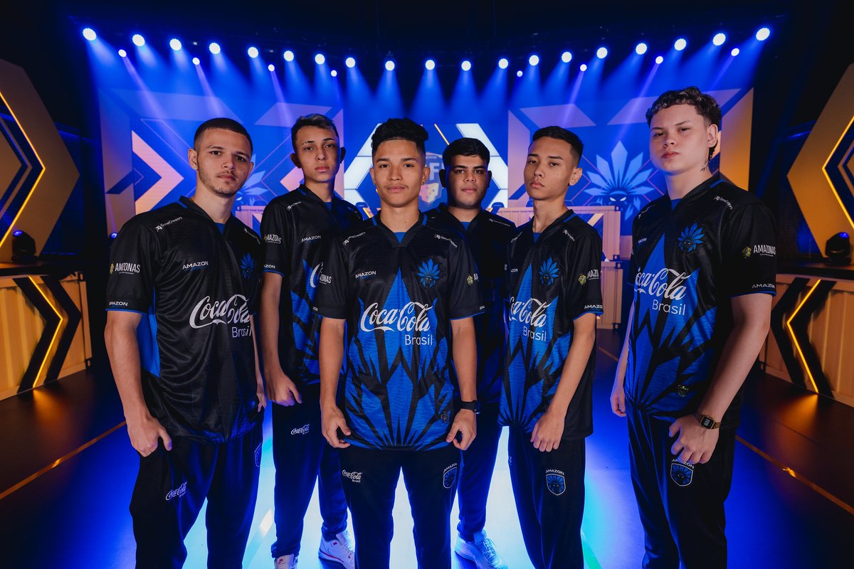 FFesportsBR's tweet photo. A @amazoncripz tá na área pra #LBFF! 👊 Pega a visão da escalação:
🔹@cauaxff1
🔹@mamutezl1
🔹@vodkatrem
🔹@japaxl_
🔹@goabe_7
🔹Técnico: @trapcoach_ https://t.co/Q5iL60VJCo