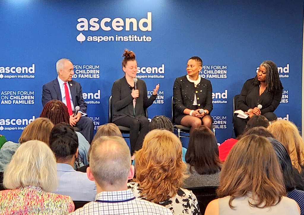 Love seeing my people @HowardCCPrez and @chastitylord on this panel talking about #StudentParents and #highered at #AFCF23!