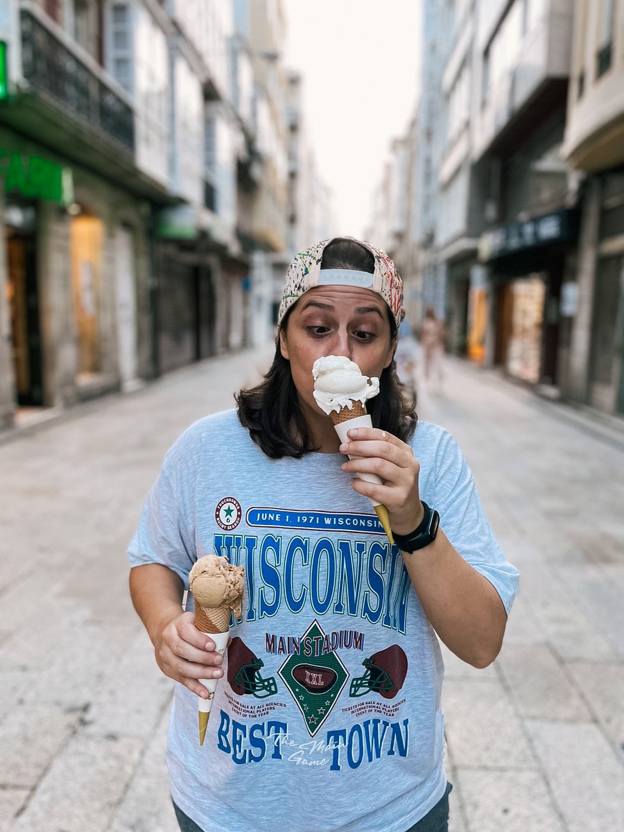 NifflerOne's tweet photo. ✋🏼 Manita arriba si eres fan del helado.🍦 https://t.co/OCr8OH2s7B