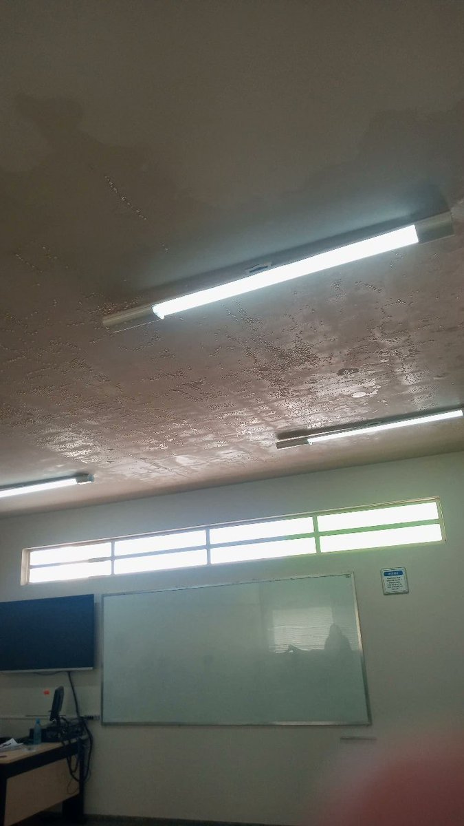 EuManuh1111's tweet image. Tamo bem burguês hoje, tem até piscina na sala😍 #ifro #ifrovilhena