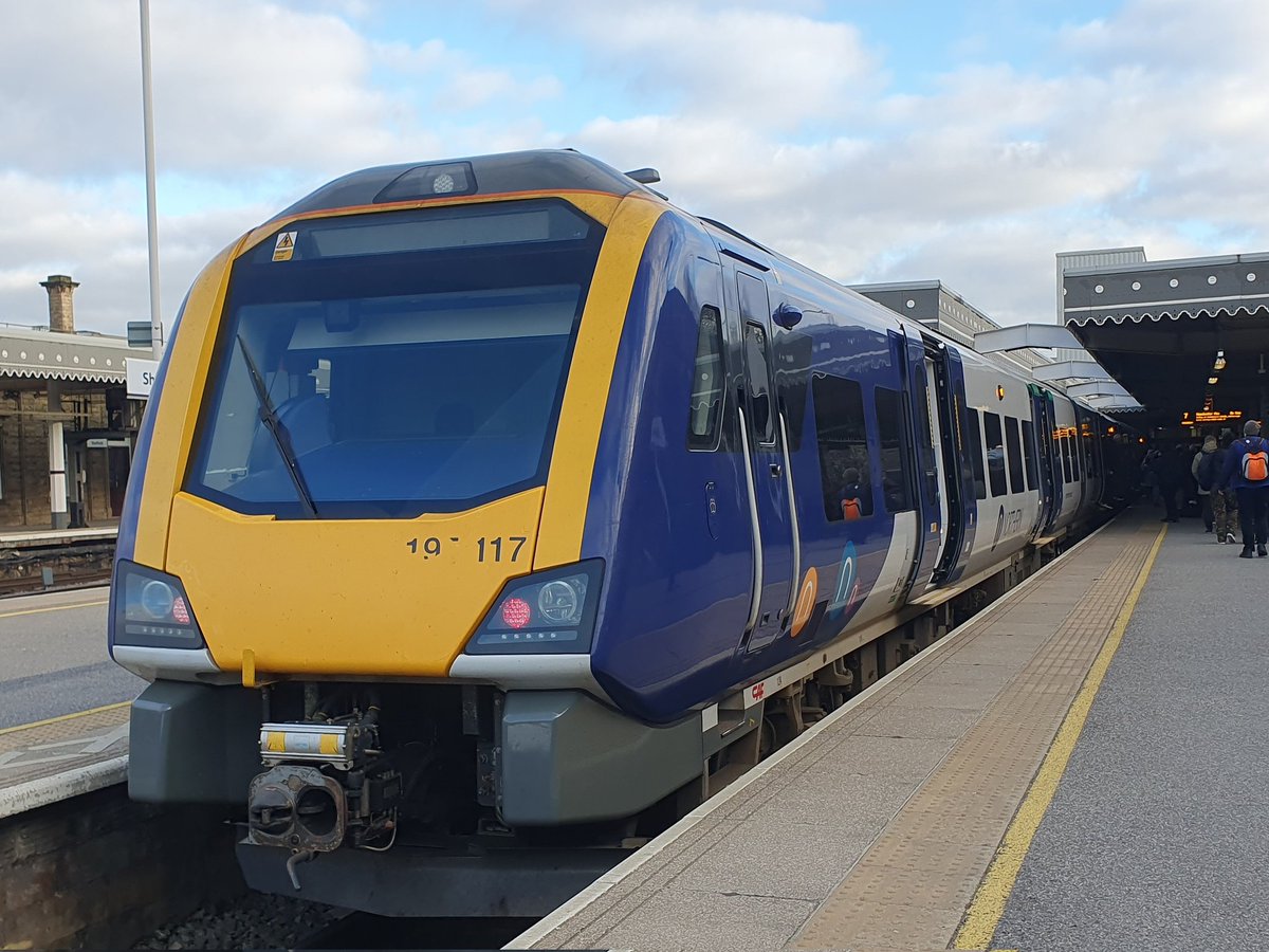 JamesTGlossop's tweet photo. Northern 195117 seen in Platform 7 at Sheffield on Monday 3rd April with the 08:14 to Manchester Piccadilly via the Hope Valley. (03/04/2023) #Sheffield #Class195 #CAF #HopeValleyLine #Trains #Railway #SouthYorkshire @northernassist https://t.co/ZrUSjXhMEu