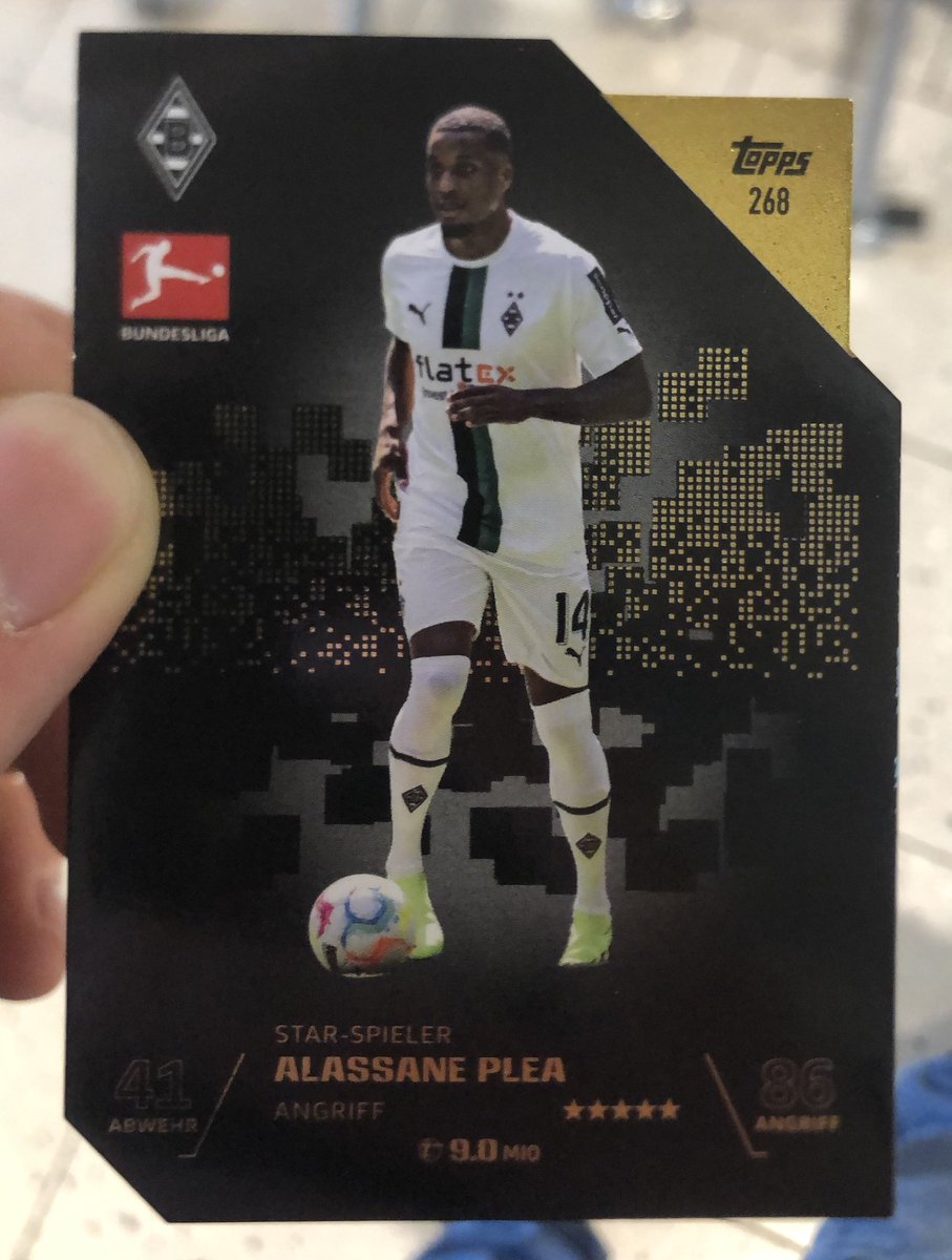 Yann20BMG's tweet photo. Jaaaaaaaaaaaaa einmal ein Pack gekauft und zack:
#DieFohlen #Fohlenelf #AP14 https://t.co/ACzVcHecHe