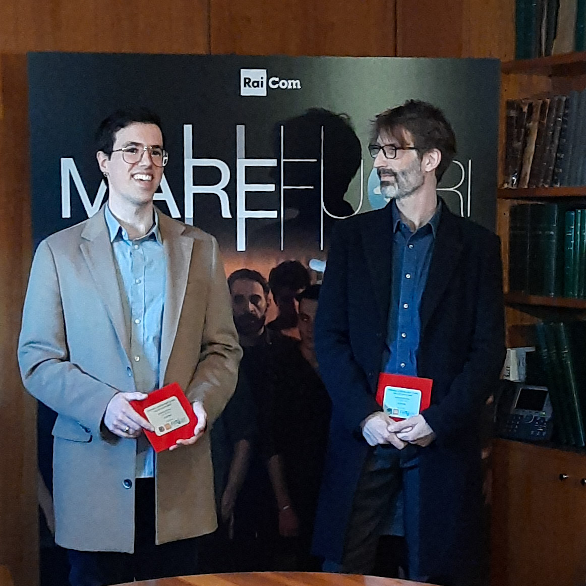 Raicomspa's tweet photo. Disco di platino a “o mar for”, il singolo vola a oltre 35 milioni di streaming. 
«Pubblichiamo tantissima musica, ma “Mare fuori” ha dato una visibilità enorme alla nostra attività – ha
dichiarato L'ad Teodoli – Siamo molto orgogliosi»
Leggi 👉https://t.co/WItjqXmZBO https://t.co/A5IGDx2YEk