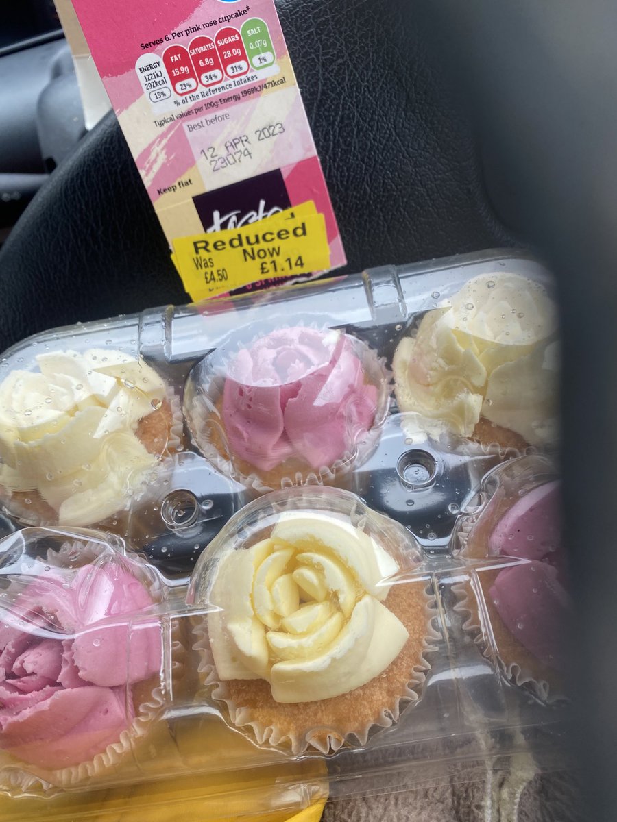 retrowedding68's tweet photo. Only trouble is I have to eat them quick 😉 #costofliving #yellowLabels https://t.co/Ejt32OXfZu